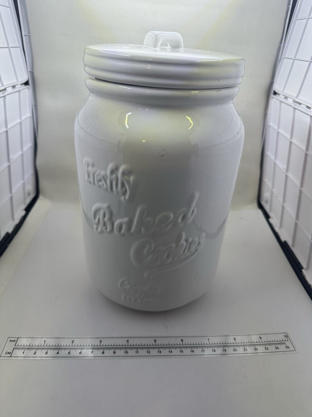 Cheryl's Freshly Baked Cookies Jar White Ceramic Lid